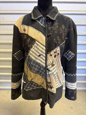 MELISSA COLLECTION ~ Vintage Embossed Button Accent Jacket Blazer ~ Size M